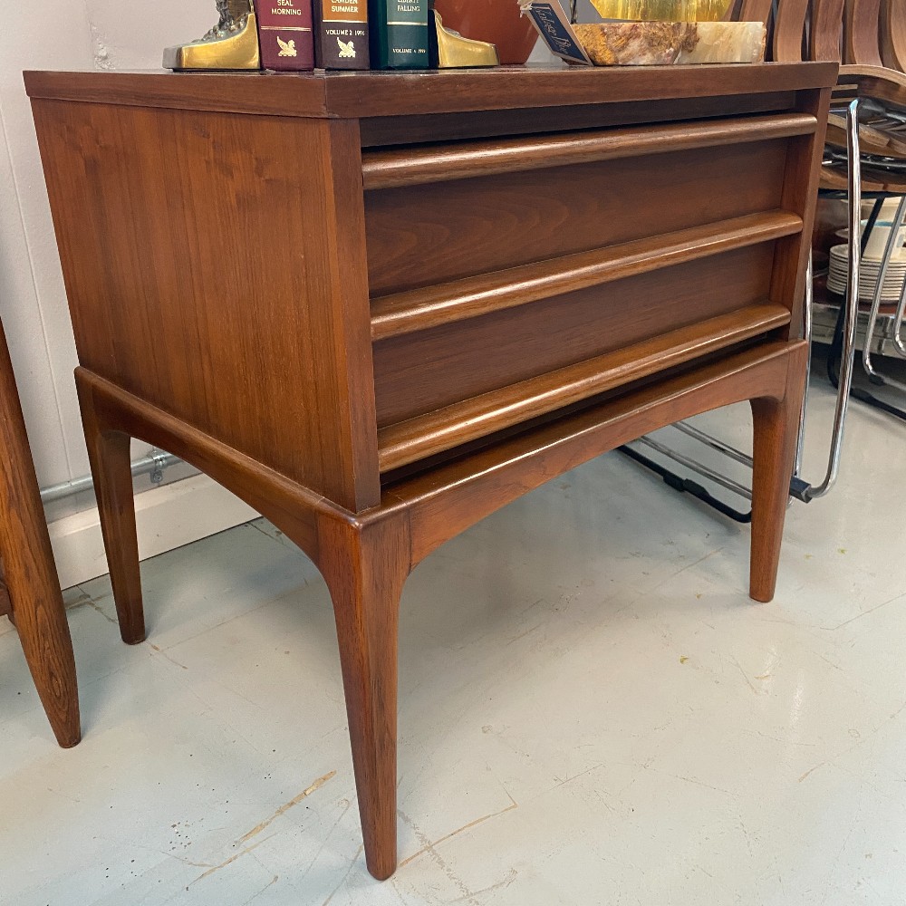 Pair of Lane Rhythm Walnut MCM Nightstands or Side Tables
