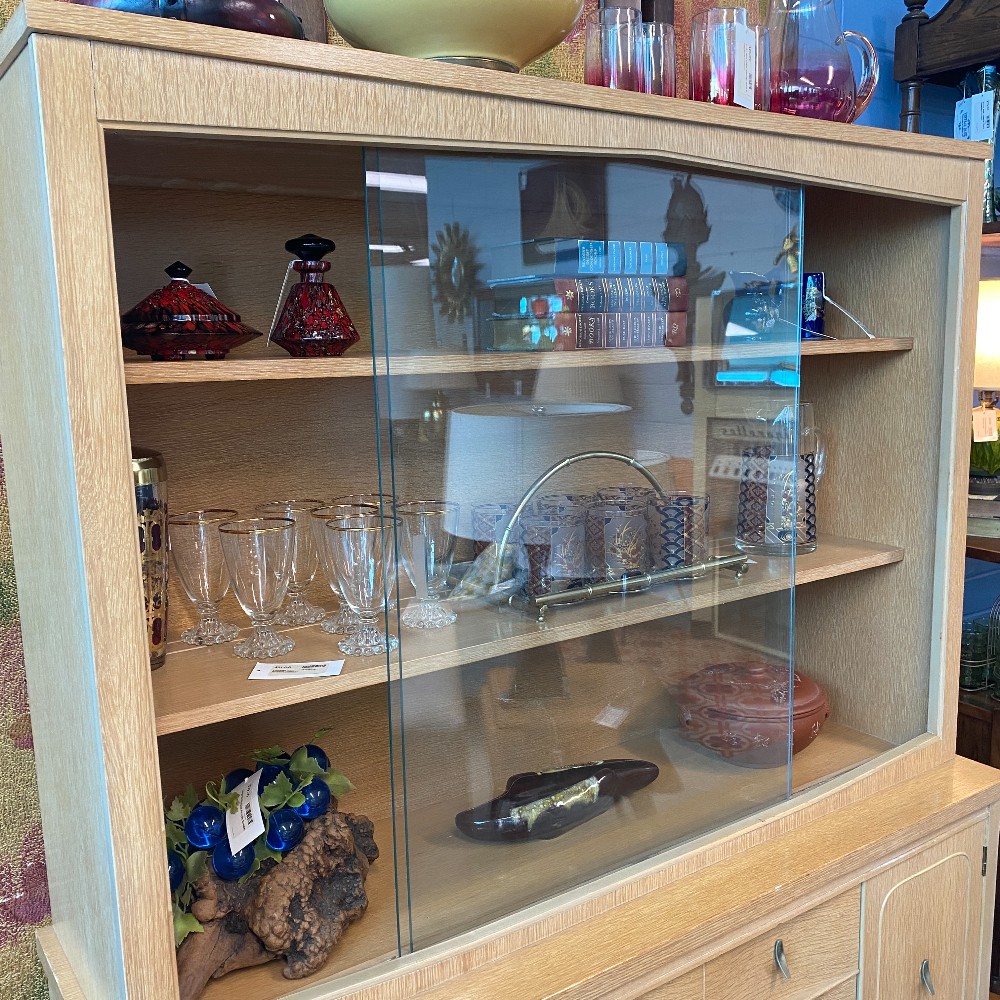 Blonde Stanley Furniture Hutch