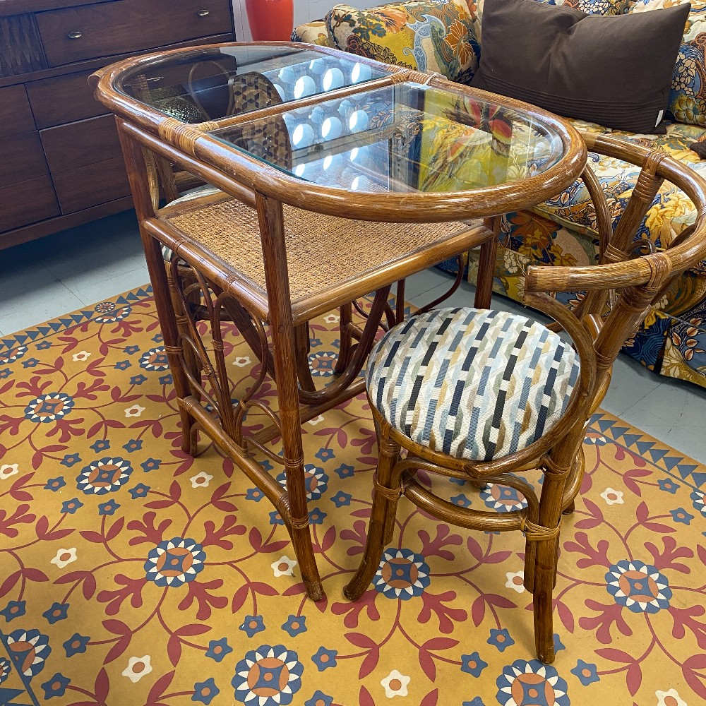 Cute Bamboo Honeymoon Dinette Set