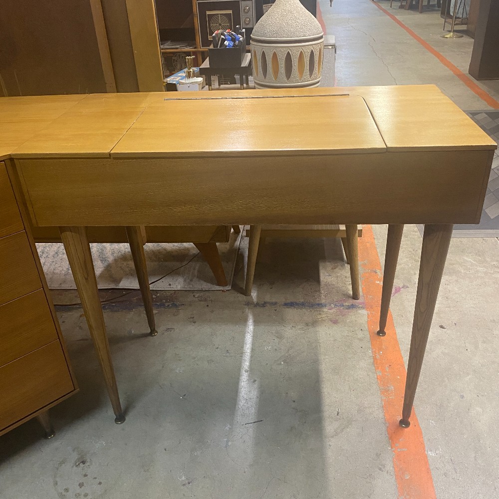 3 Pc Blonde Corner Dresser / Vanity Set