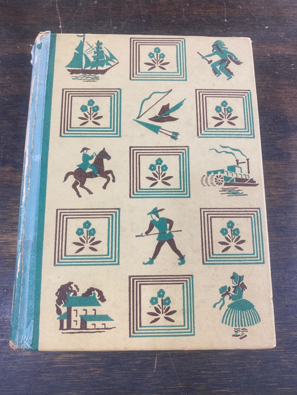 VINTAGE DECOR