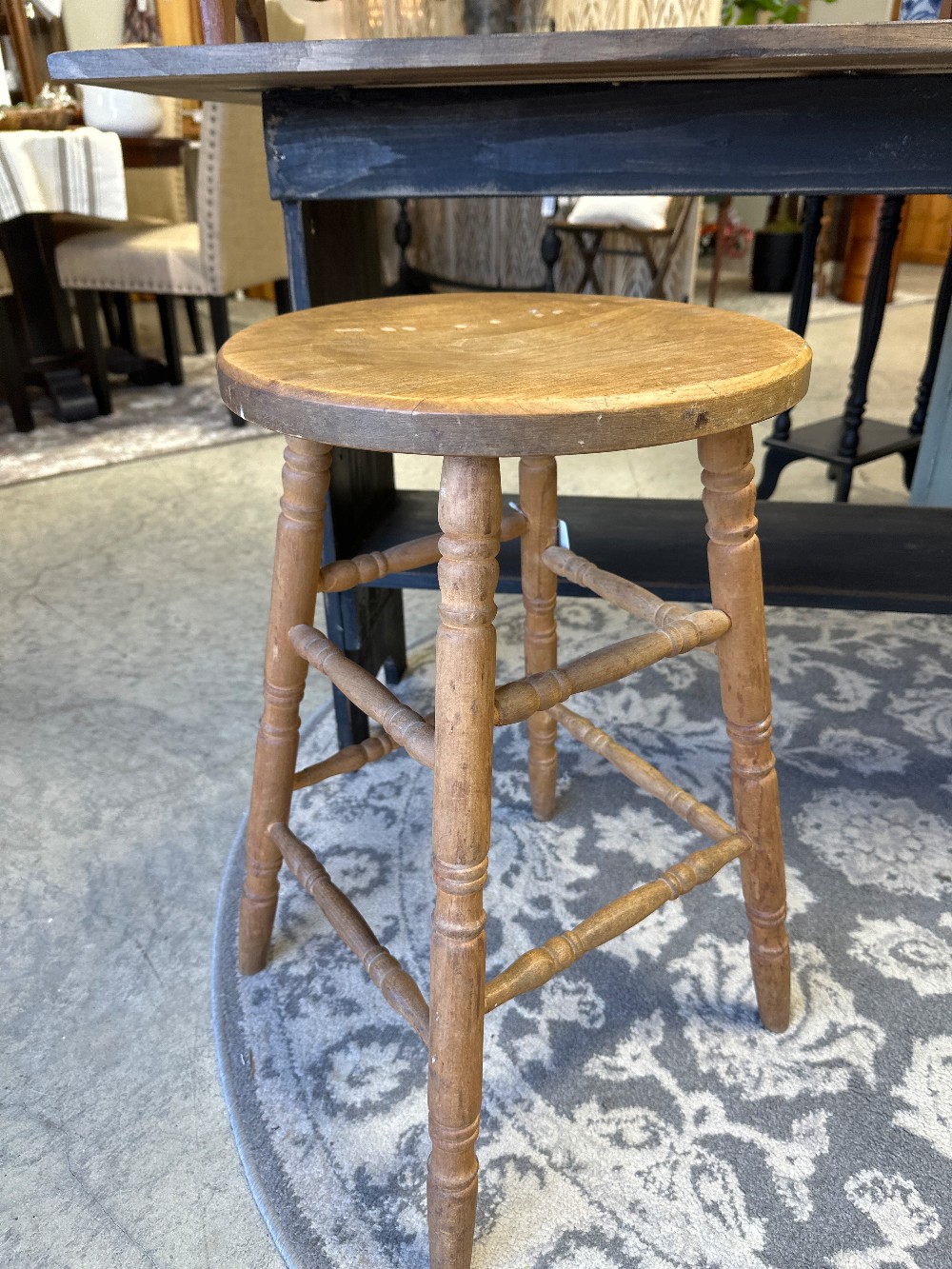 CHAIRS & STOOLS