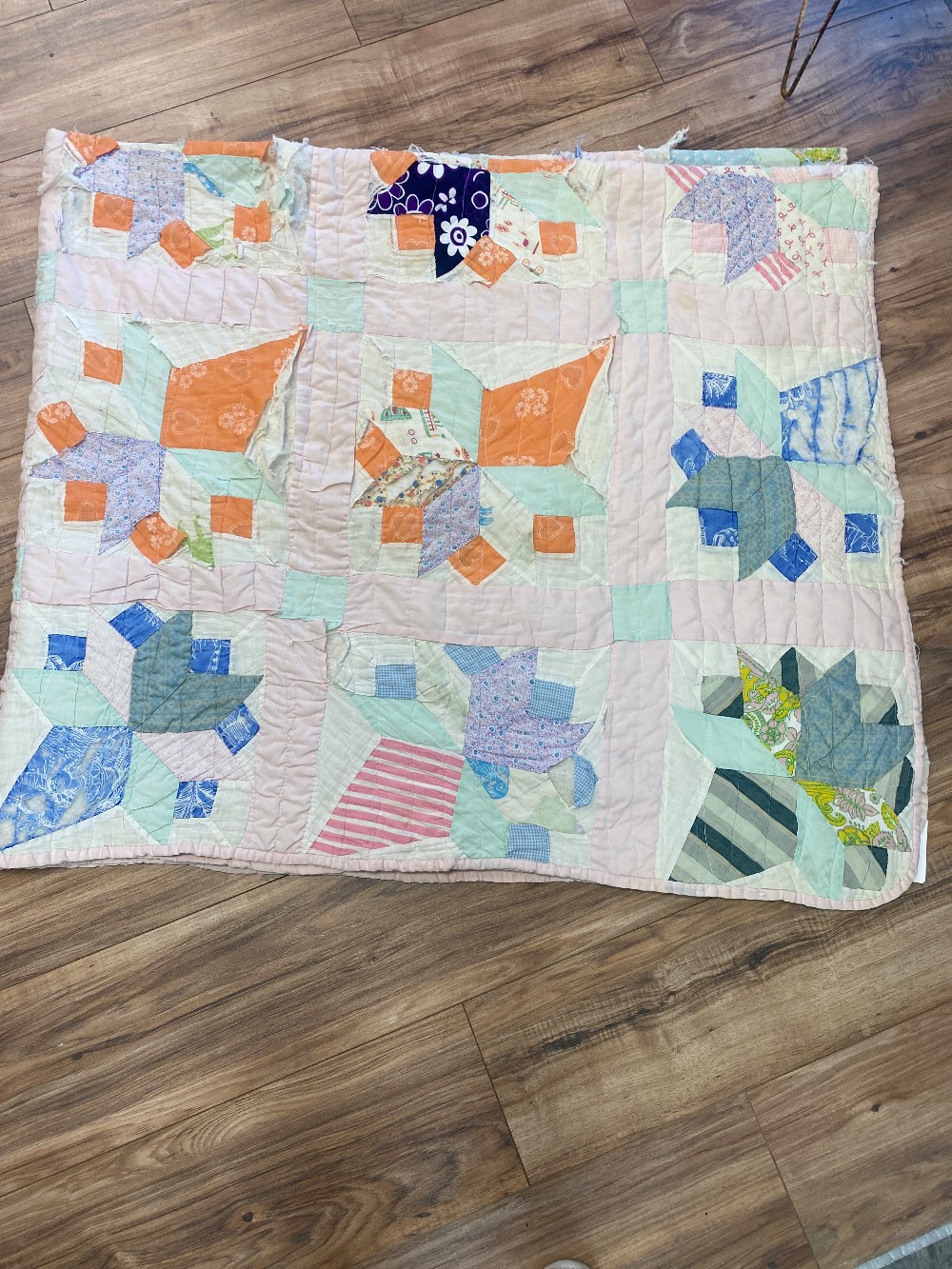 QUILTS & THROWS