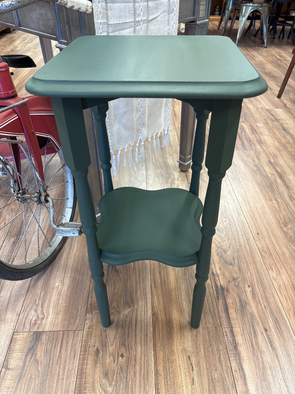 STOOLS & PLANT STANDS