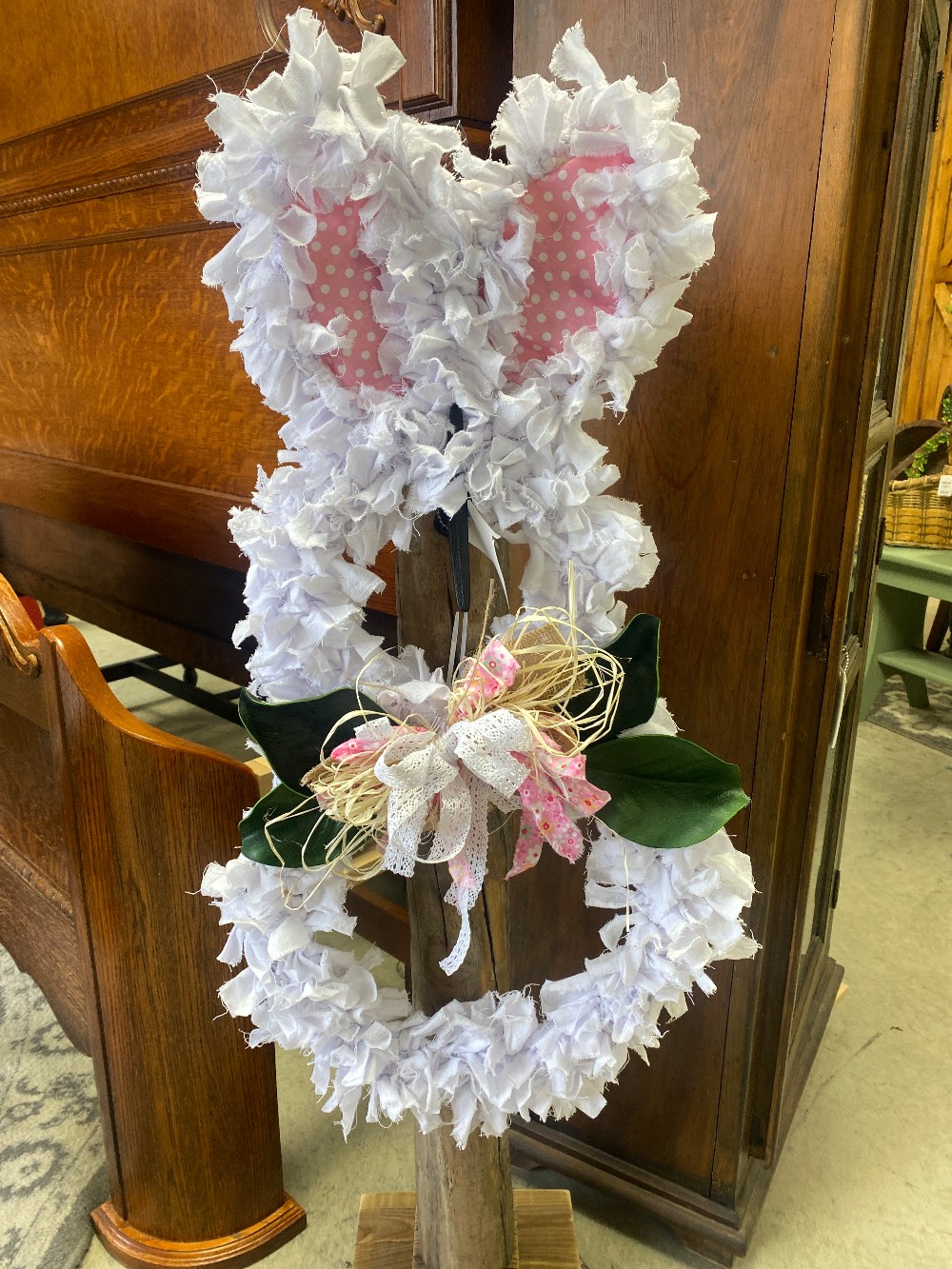 WREATHS & CANDLE RINGS