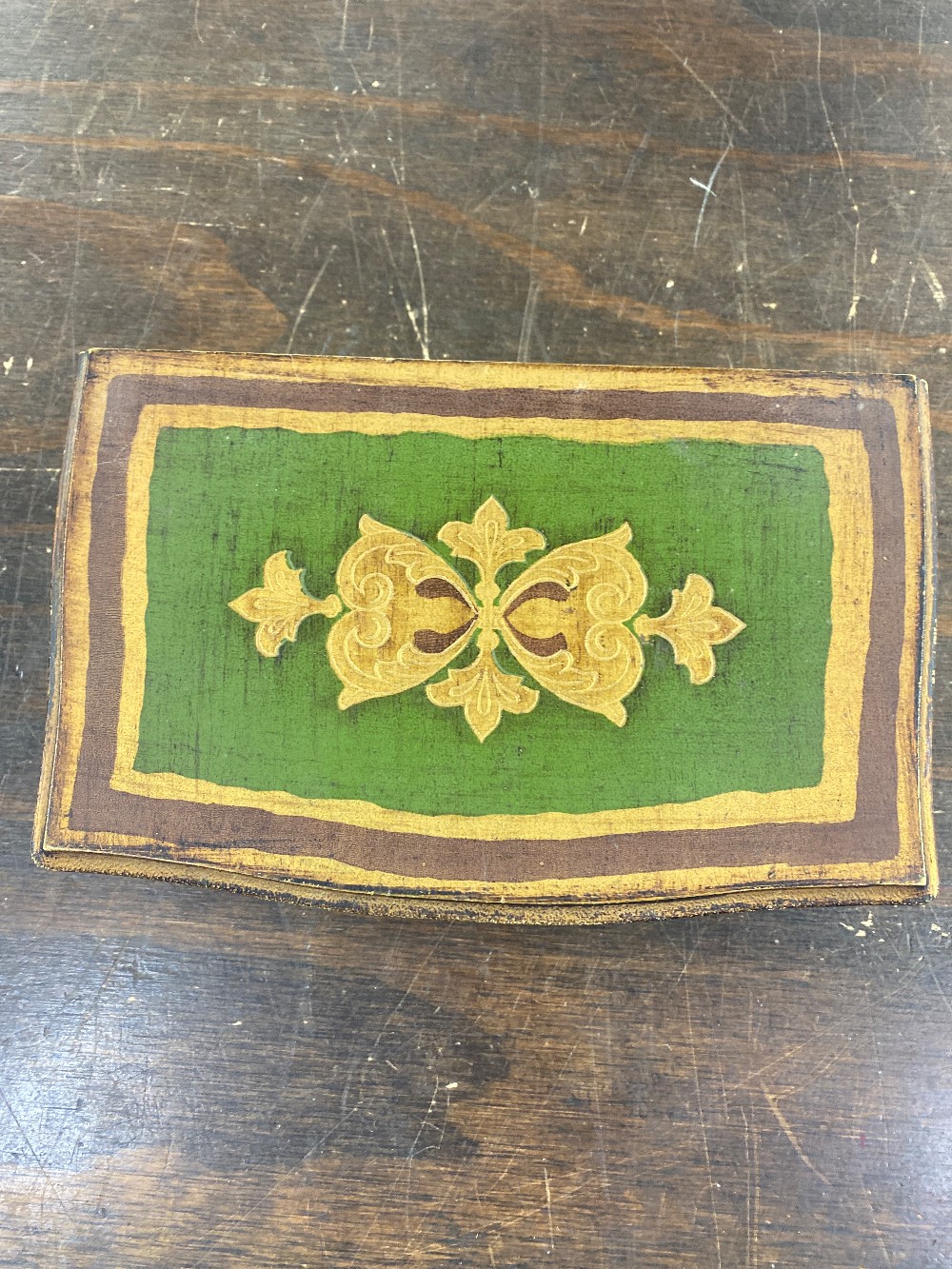 JEWELRY BOXES & TRINKET TRAYS