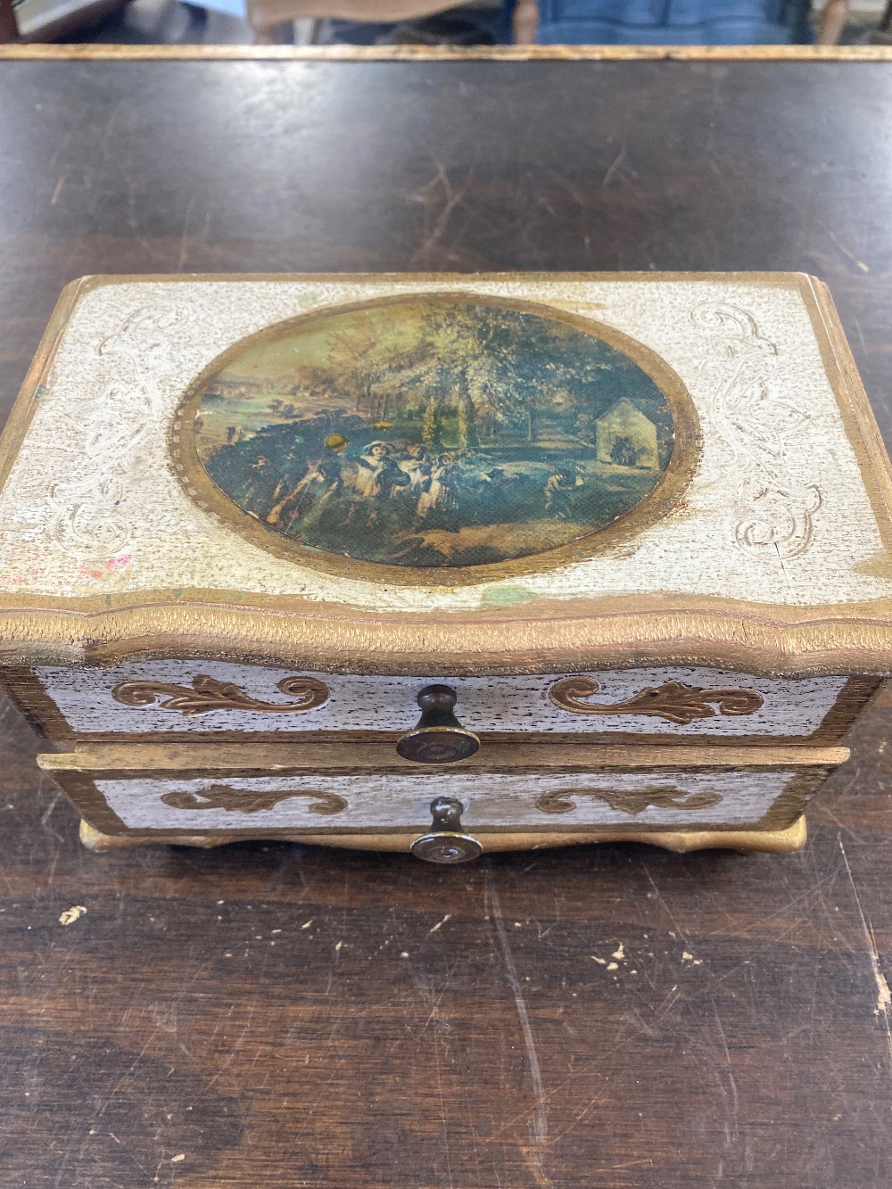JEWELRY BOXES & TRINKET TRAYS