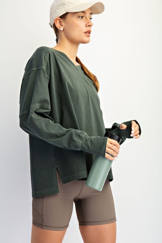WOMEN'S CLOTHING