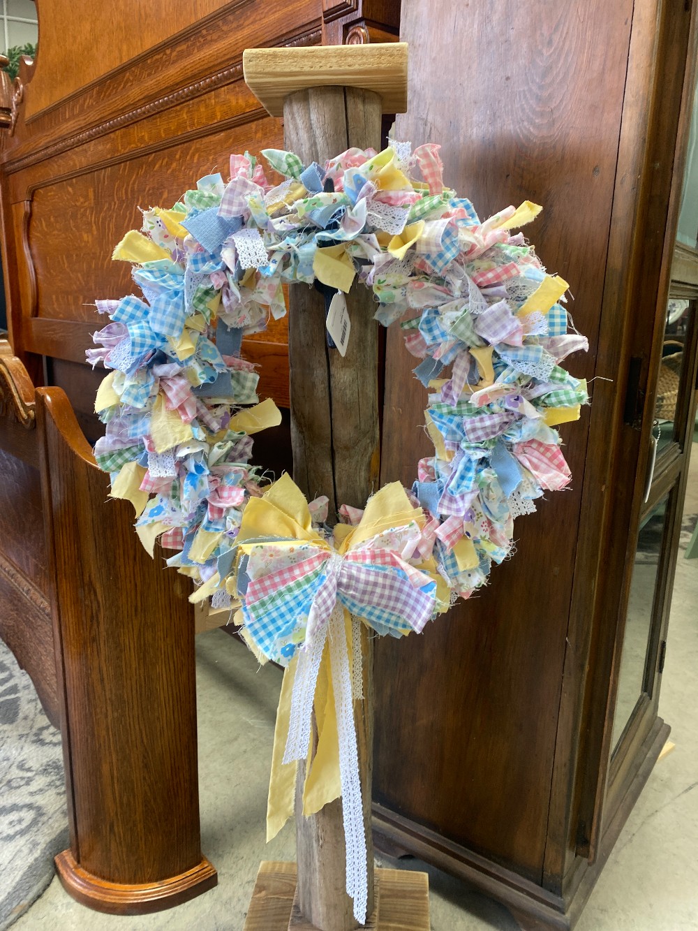 WREATHS & CANDLE RINGS