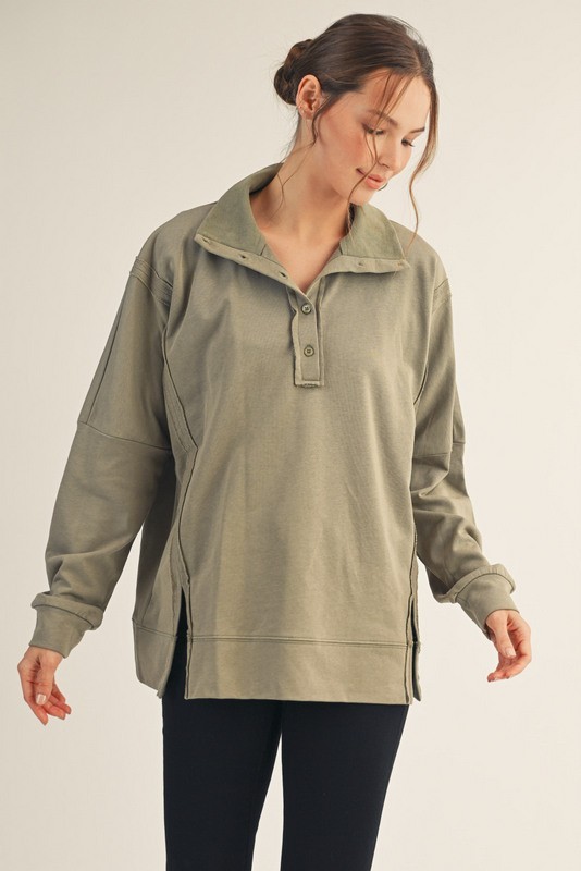 WOMEN'S CLOTHING
