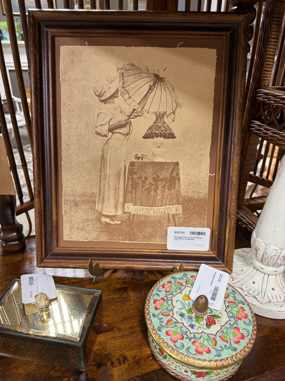 VINTAGE FRAMES & ARTWORK