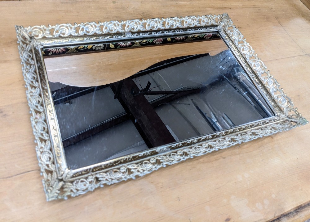 TRAYS