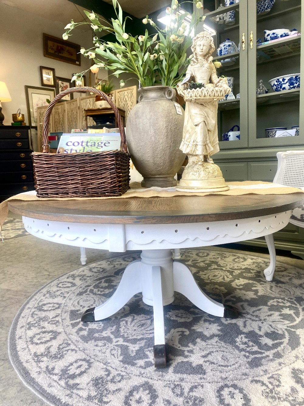 COFFEE & SIDE TABLES
