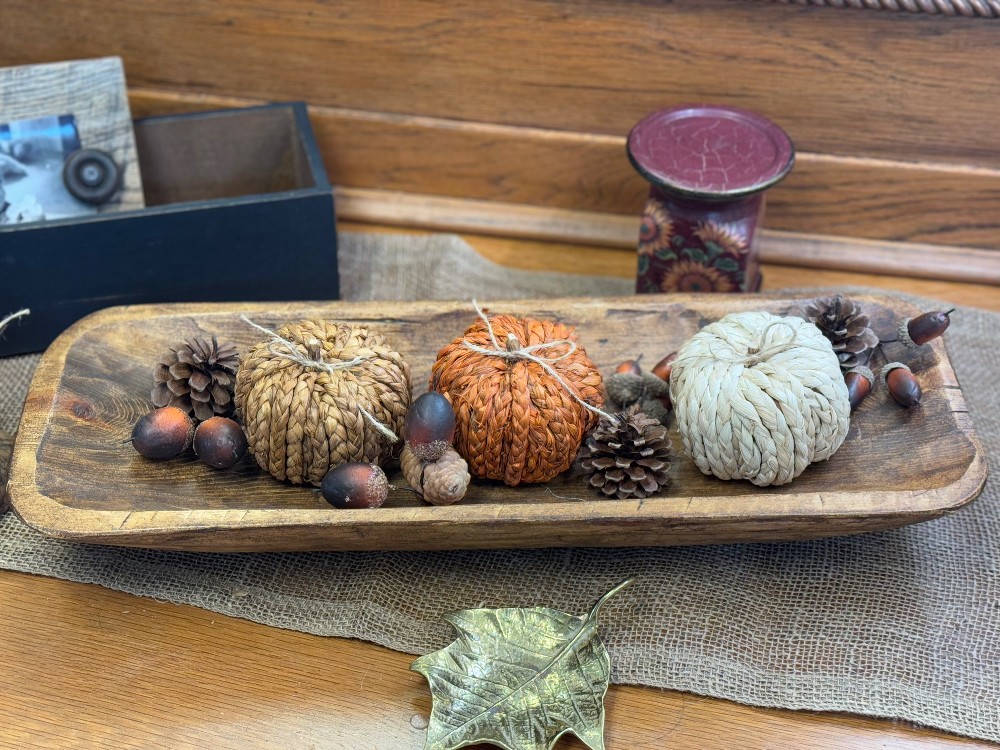 WOOD BOWLS, MOLDS & CORBELS