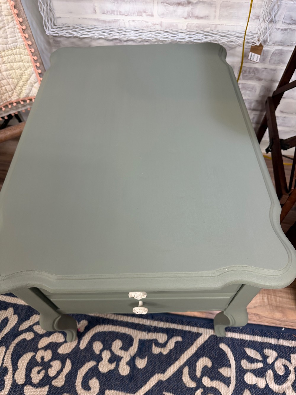 COFFEE & SIDE TABLES