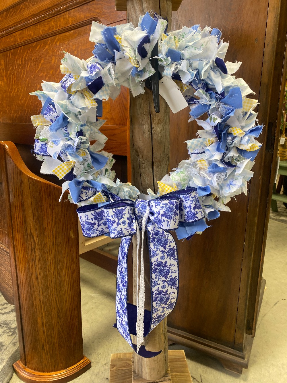 WREATHS & CANDLE RINGS