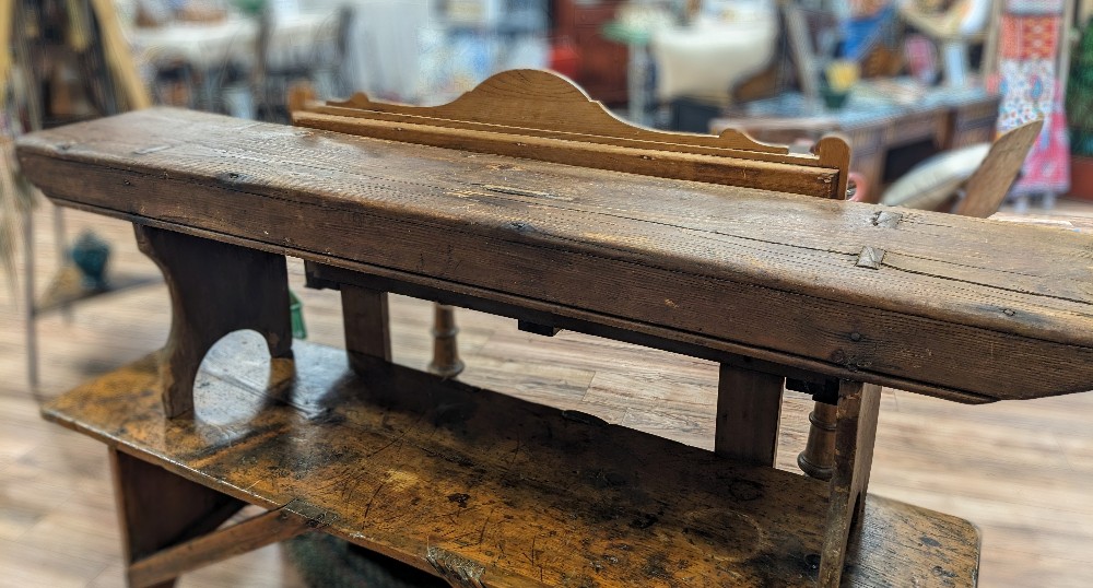 BENCHES, PEWS & SETTEES