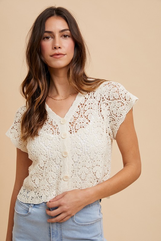 WOMEN'S CLOTHING