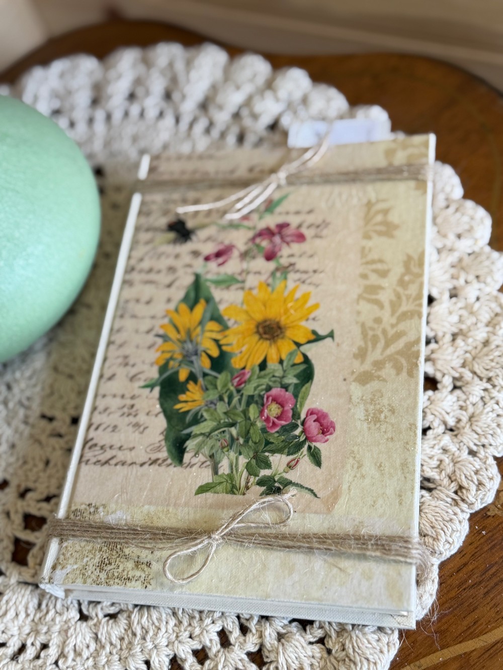 VINTAGE BOOKS & MUSIC