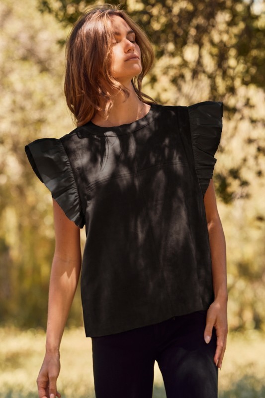 WOMEN'S CLOTHING