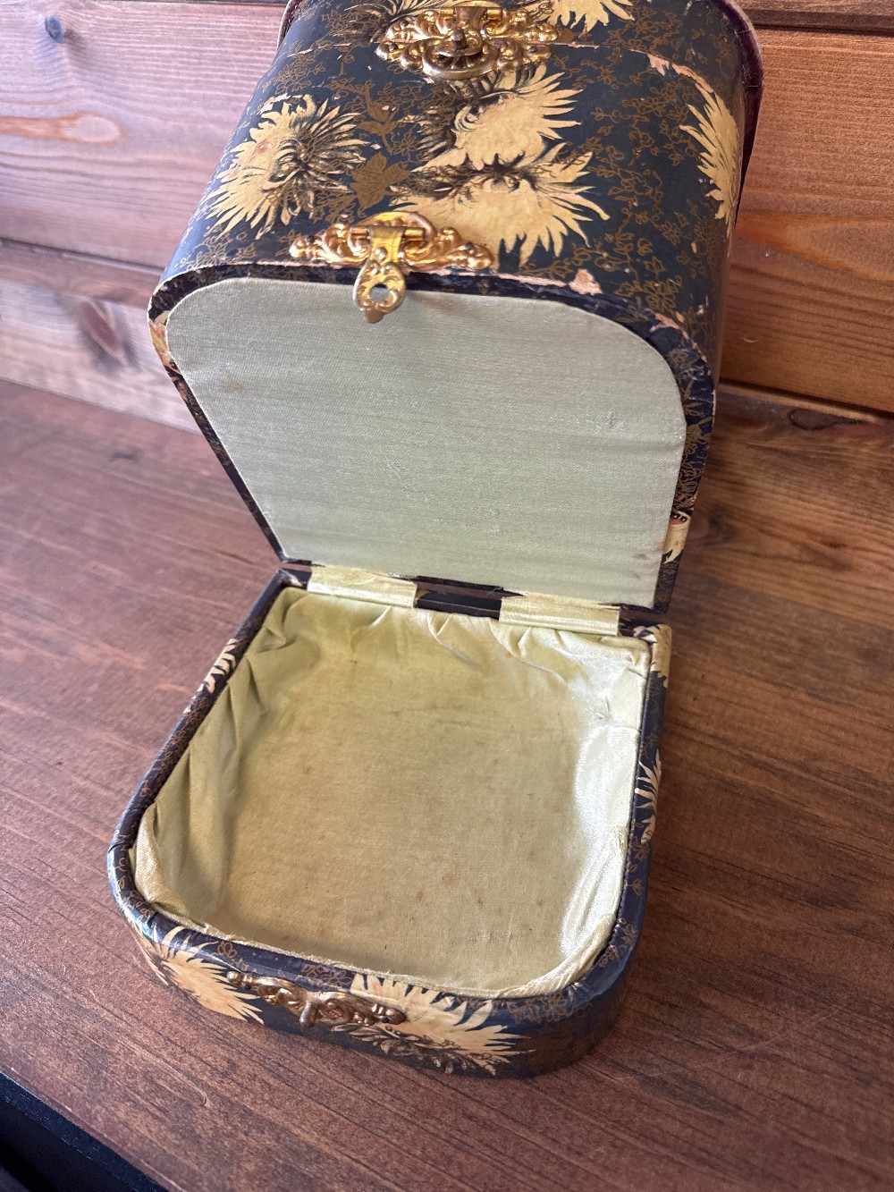 Rare Antique Victorian Lady’s Collar Double dresser Box