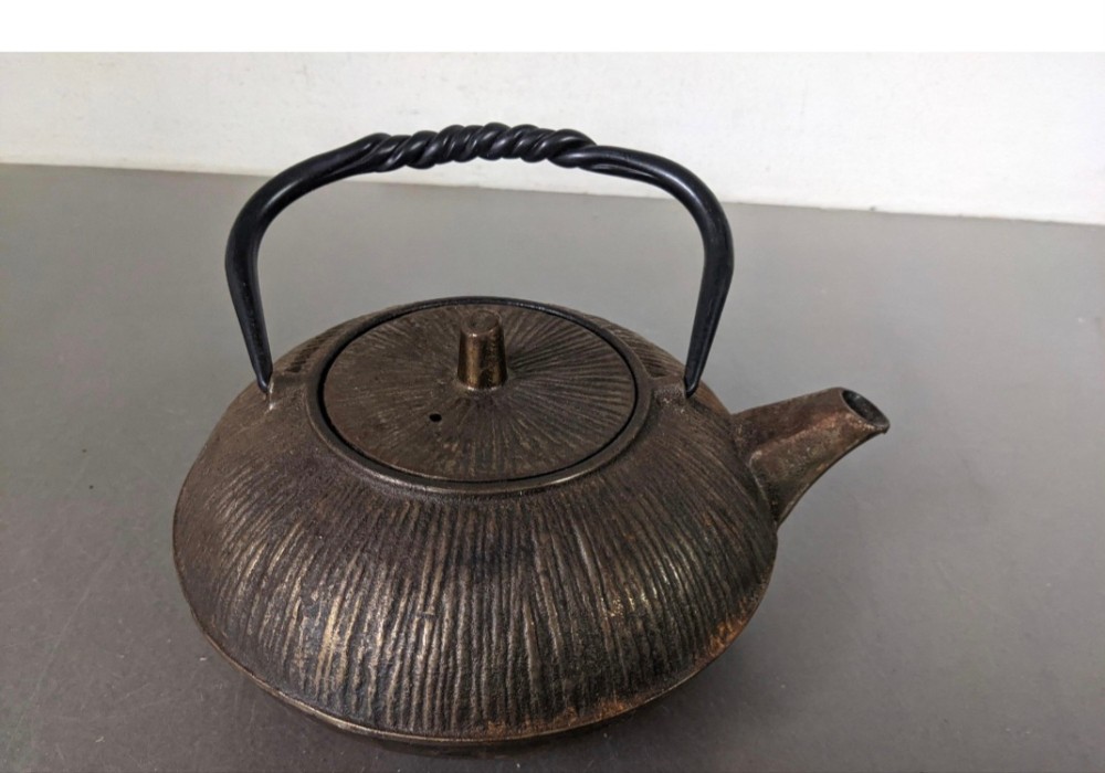 Cast iron Japanese teapot