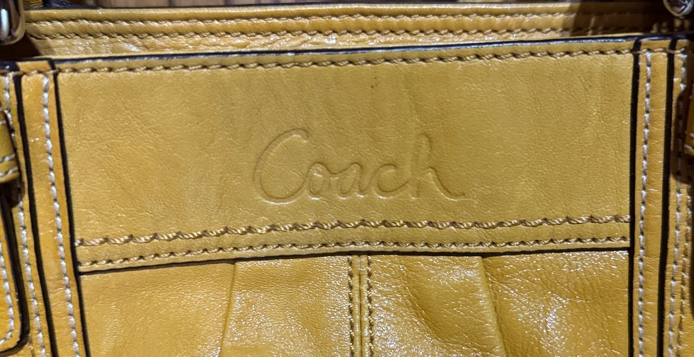 Purses & Bags