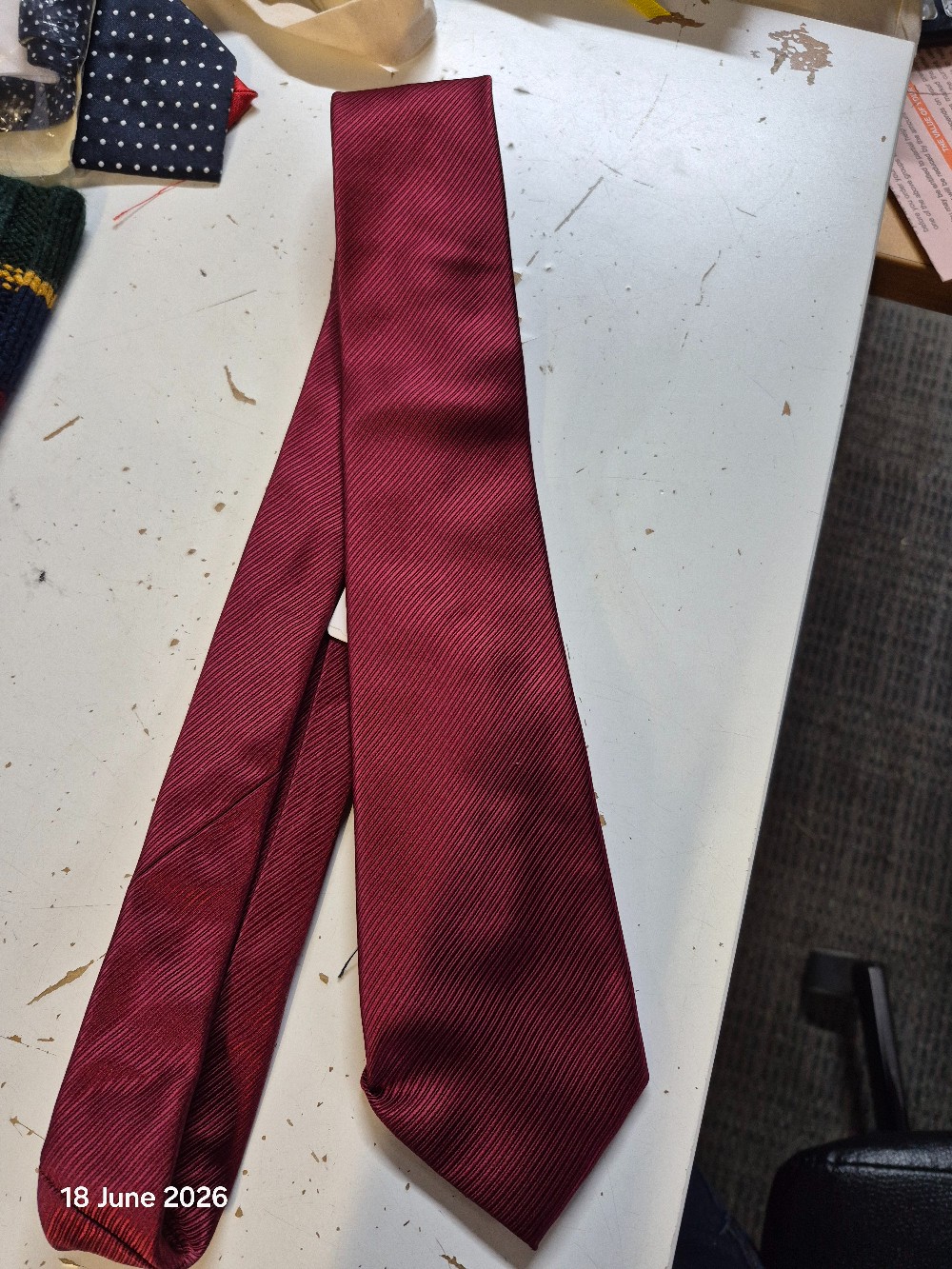 Show Tie Size ADult Colour Burgundy USED