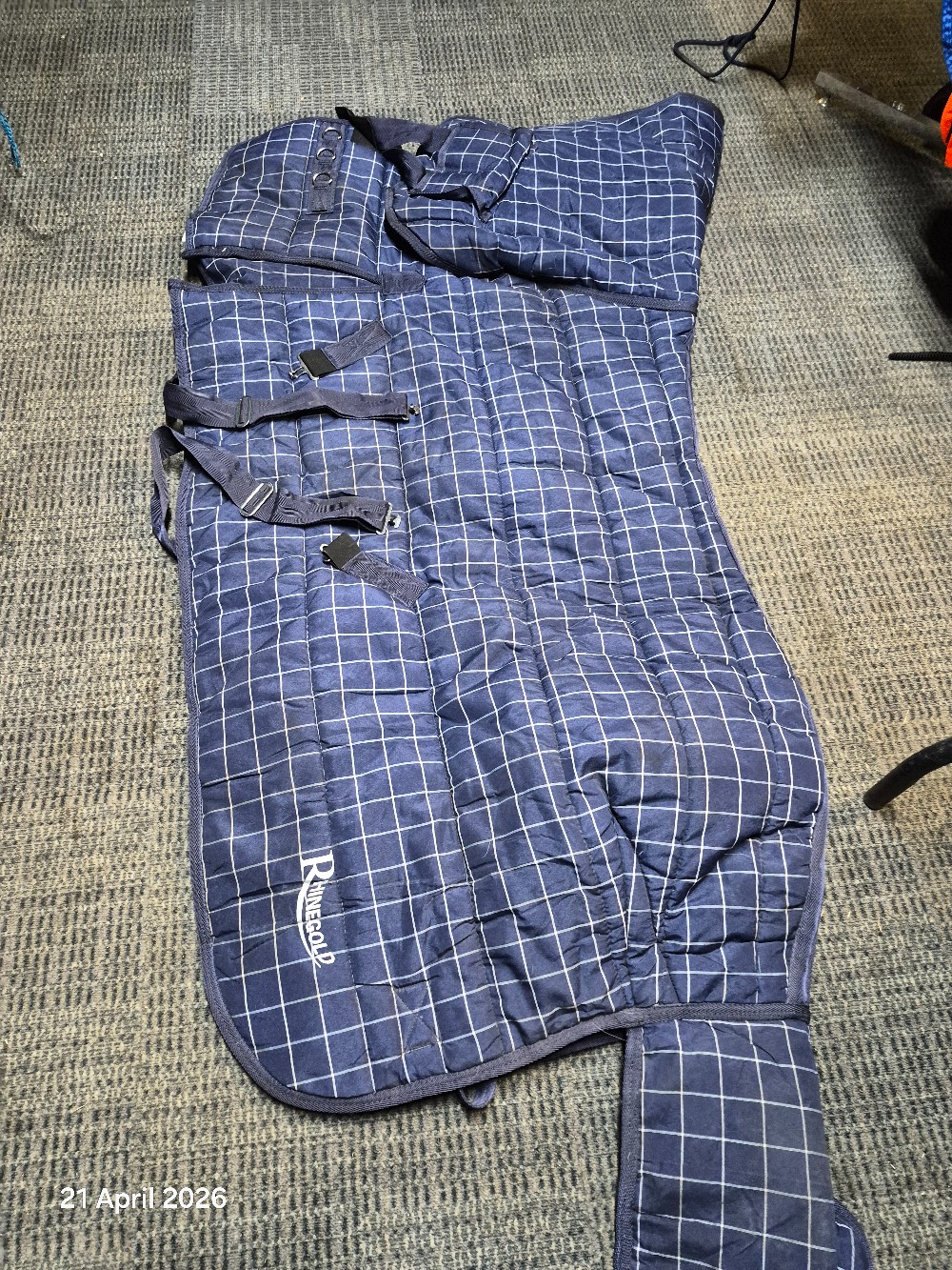 Rhinegold Combo STable Rug Size 5'3' Heavy Navy USED ONCE