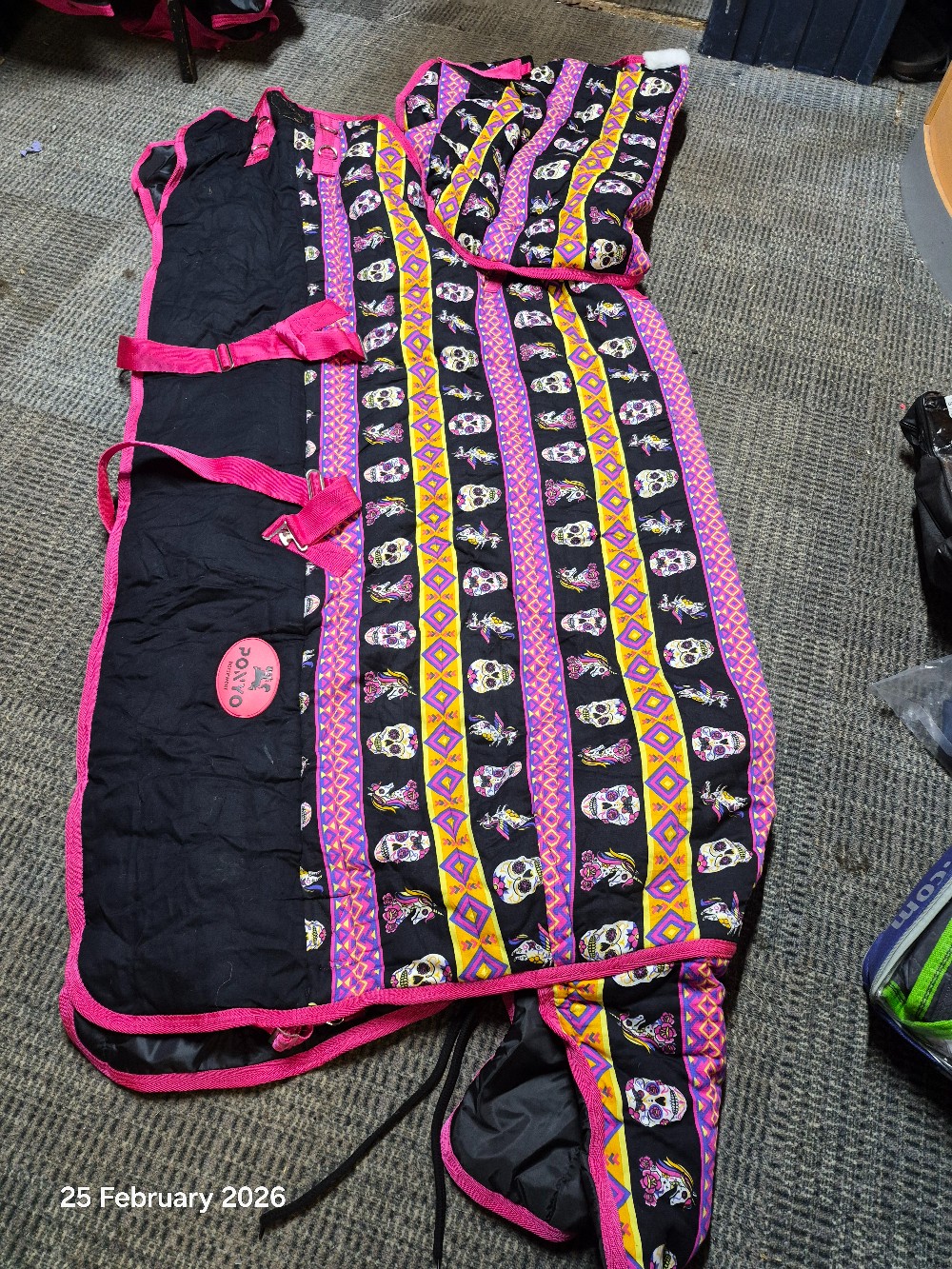 Ponyo Stavle Rug Detach Neck Size 5'9 200gm LIKE NEW