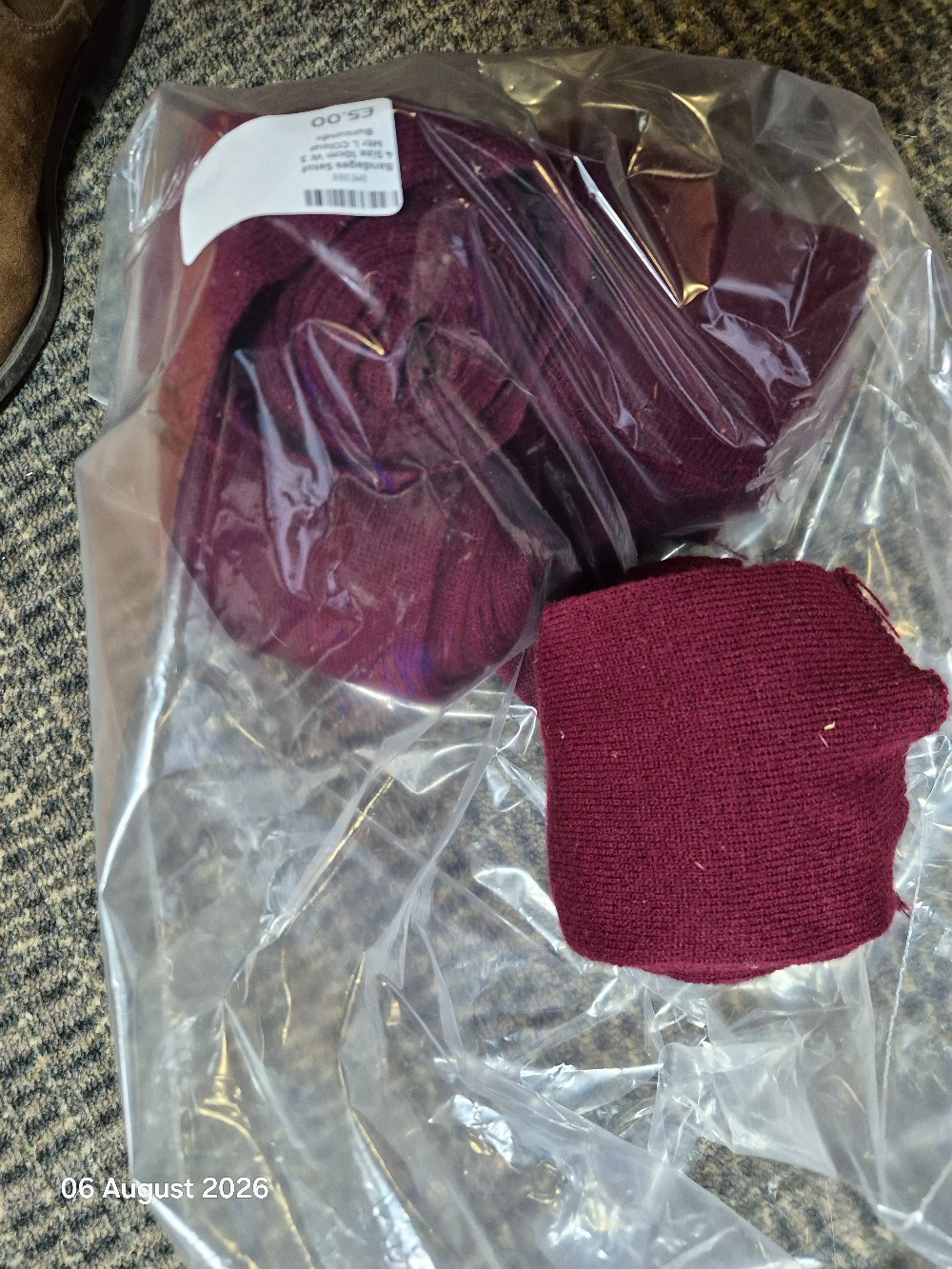 Bandages Setof 4 Size 10cm W 3 Mtr L COlour Burgundy USED