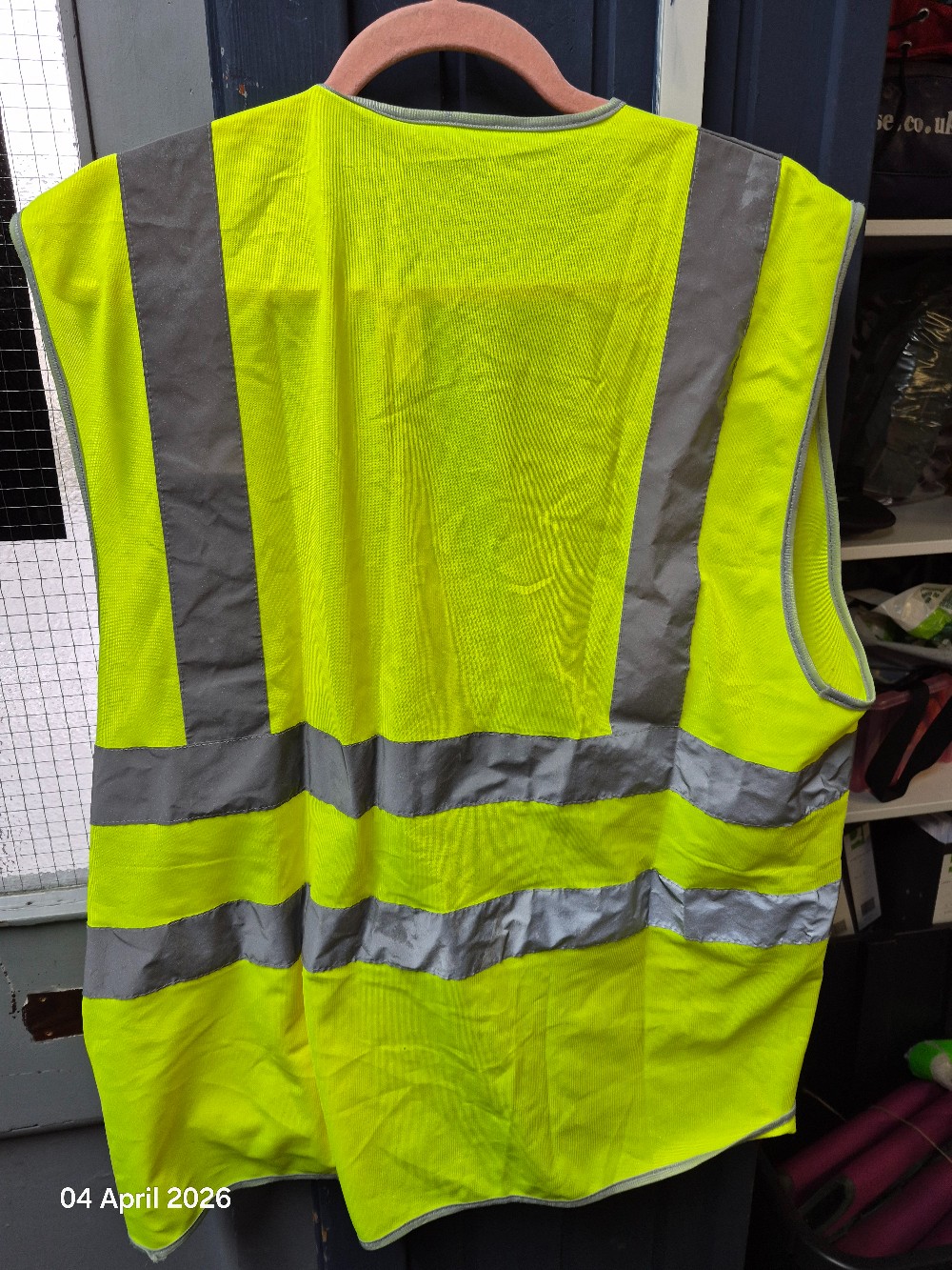 Dickies Hi Viz Zip Vest with Pockets Size Medium USED