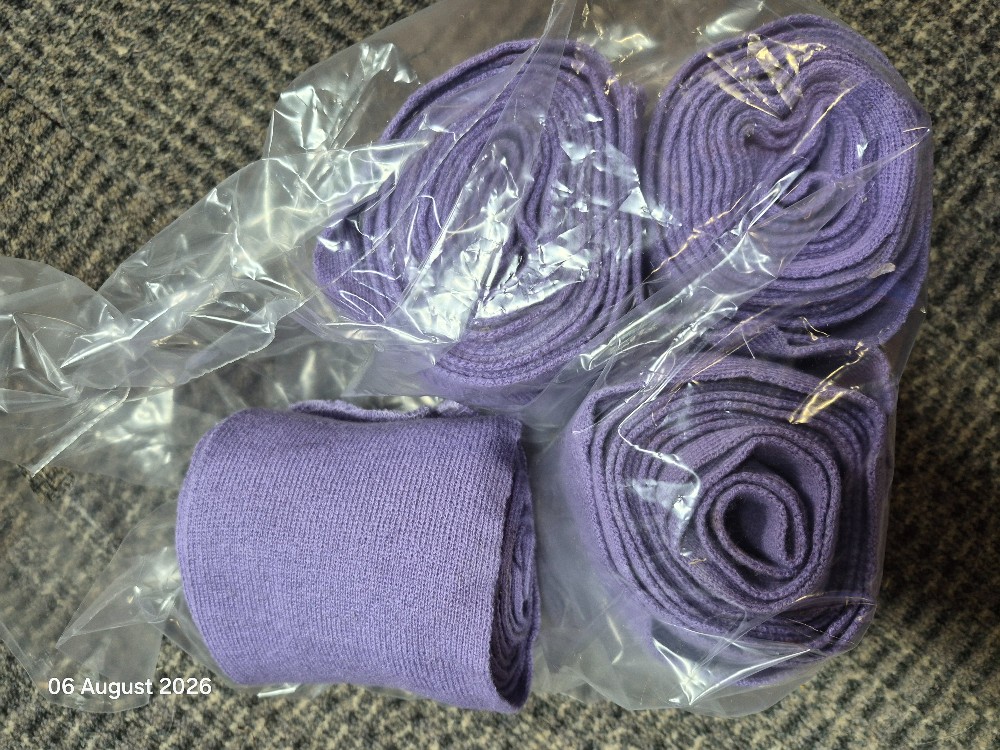 Bandages Setof 4 Size 10cm W 3 Mtr L COlour Lilac USED