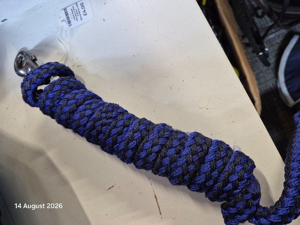 LEad Rope Standard Size Colour Black/Blue LIKE NEW