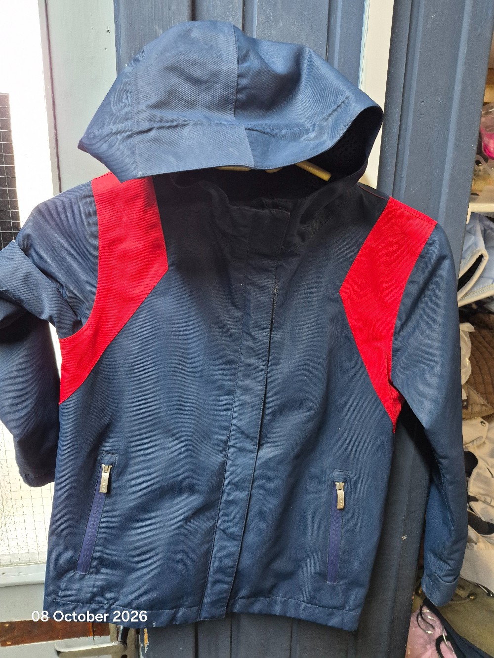 Ariat W/Proof Spectator Jacket  Size Kids 10 yrs Colour Navy/Red USED