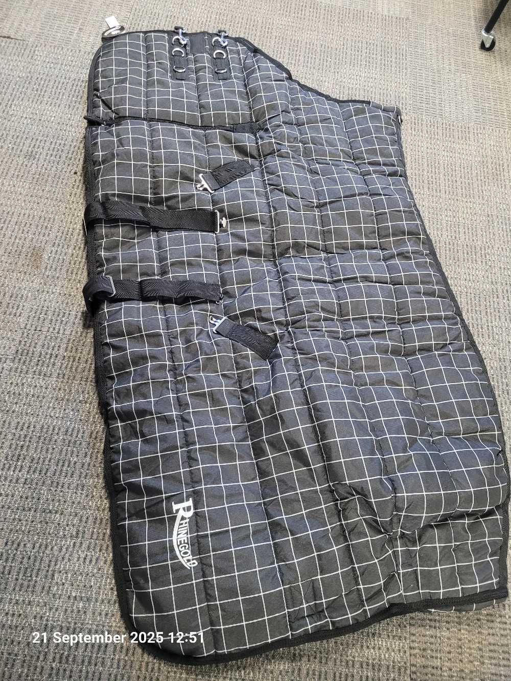 Rhinegold Stable Rug No Neck Size 6'0 250gm Blk/White BNWT