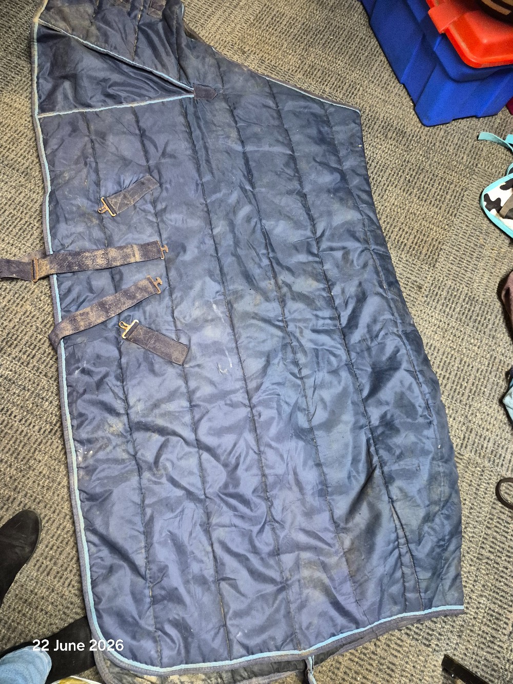 Stable Rug Size 6'6 medium weight Colour  Navy USED