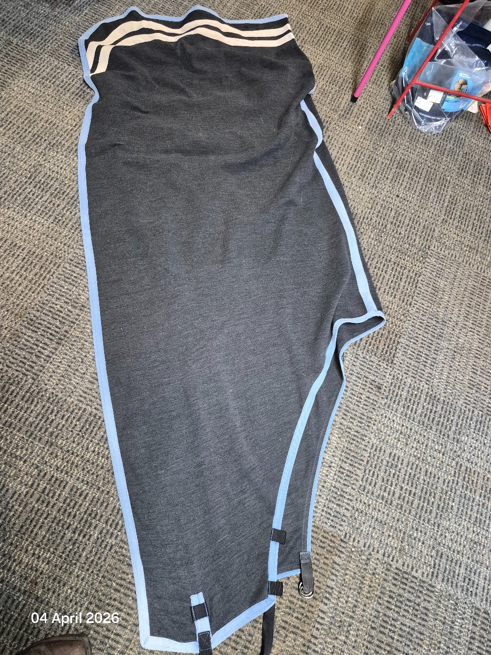 Cooler Sheet Size 195cm 6'3 COlour Grey/Blue/Cream USED