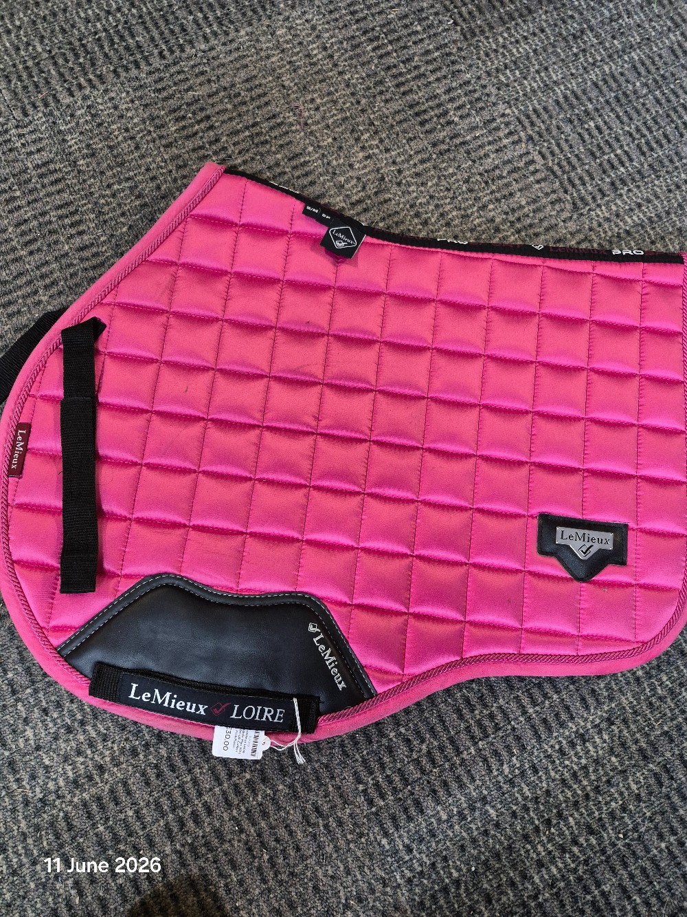 LeMieux Loire Saddle Pad Size S/M GP Colour Pink/Satin USED