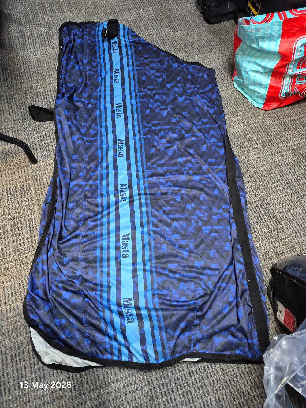 Masta Cooler Rug Size 6'3 Colour Navy/Blue USED
