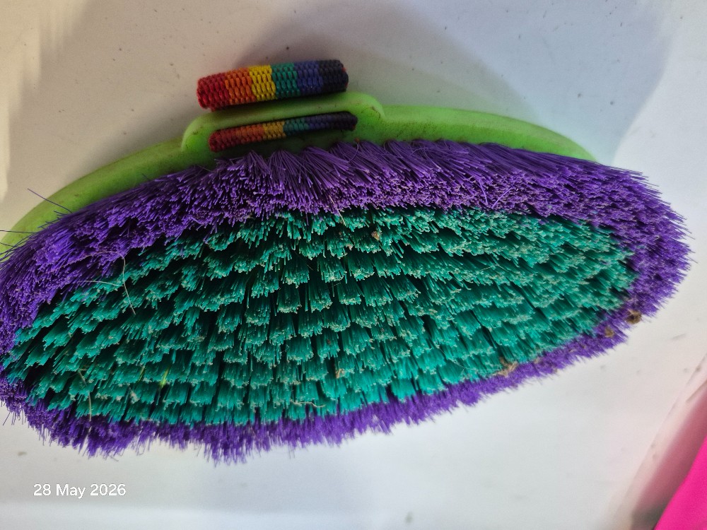 soft Brush Colour Green/Purple USED