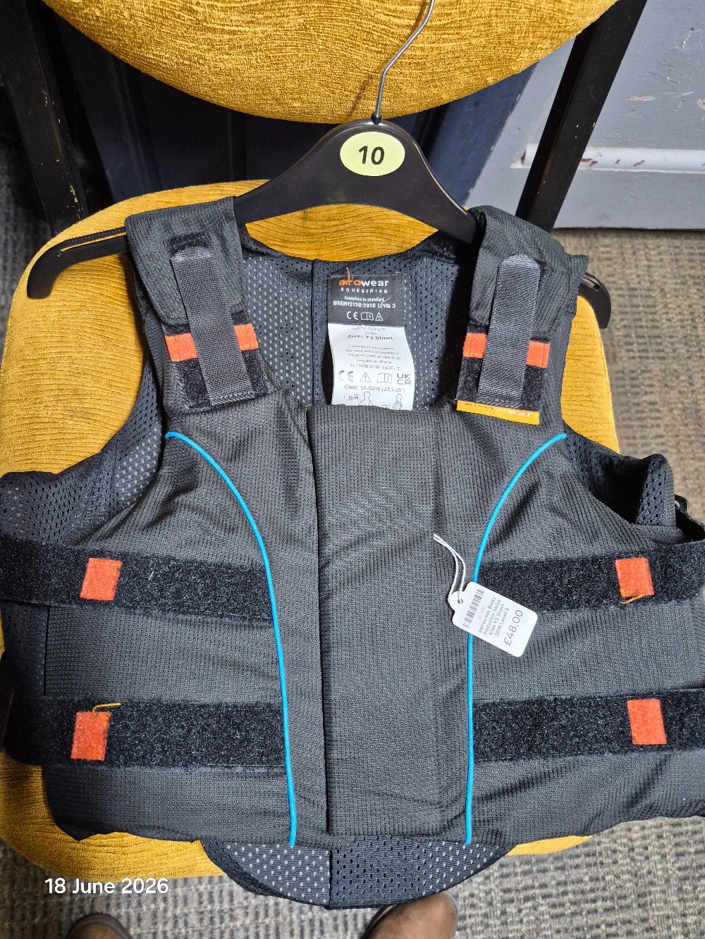 Aerowear Body Protector Skize Kids Y3 Short 2018 Level 3 LIKE NEW