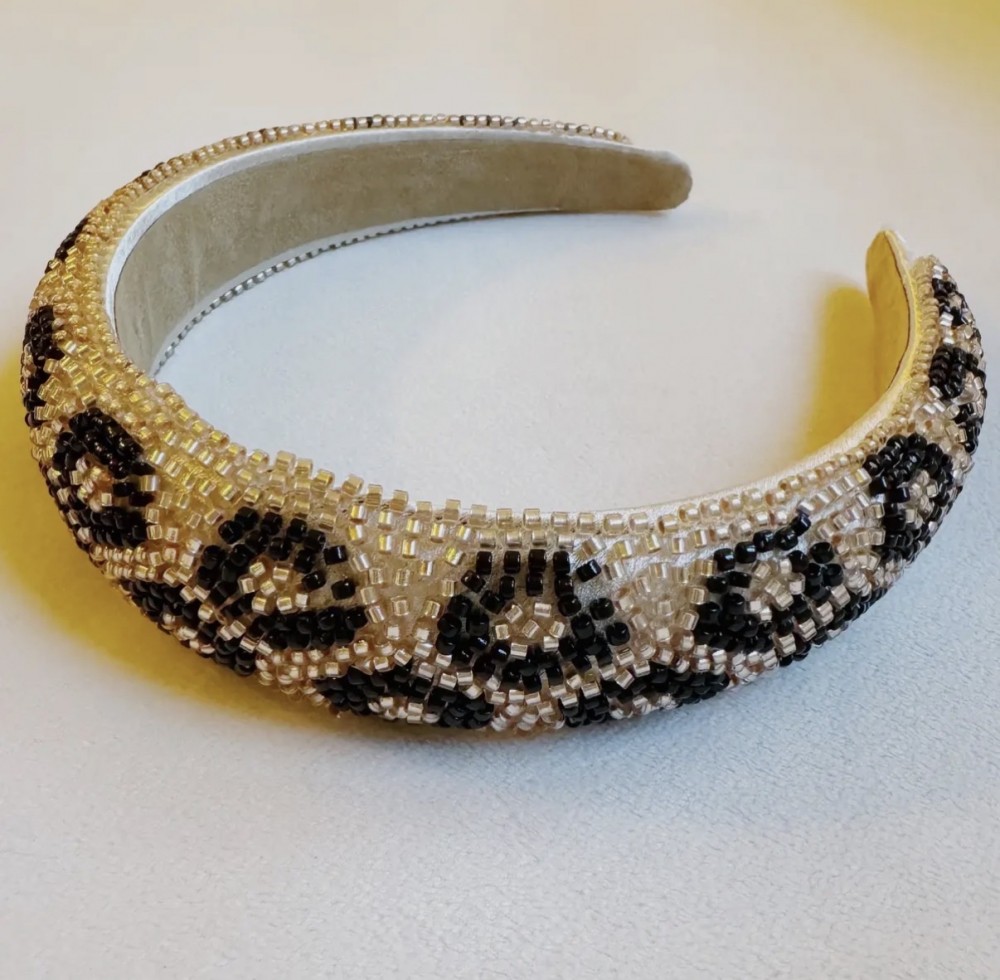Headband beaded in art leopard