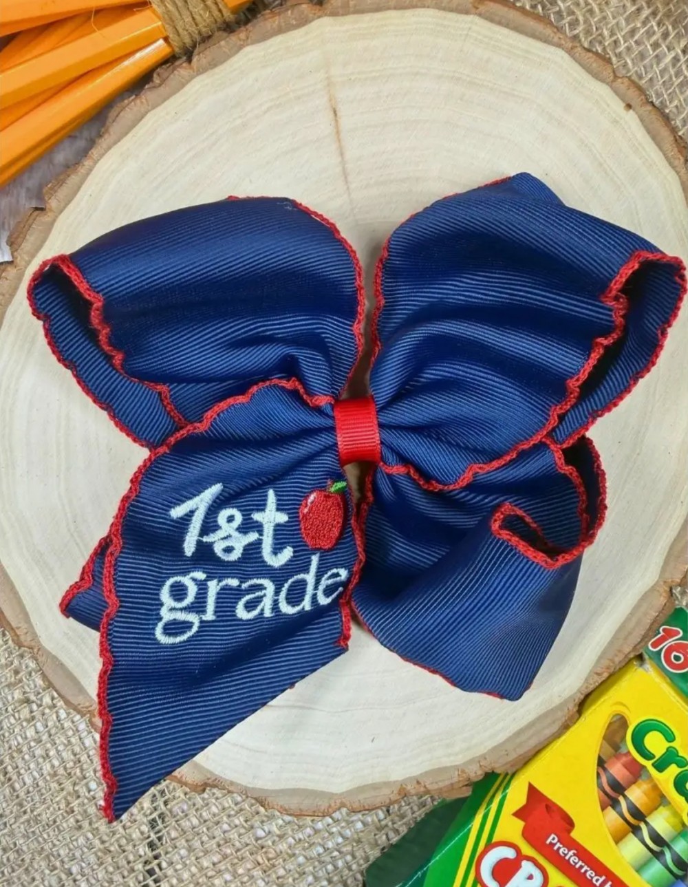 1st Grade Embroidered Apple Bow On Clip