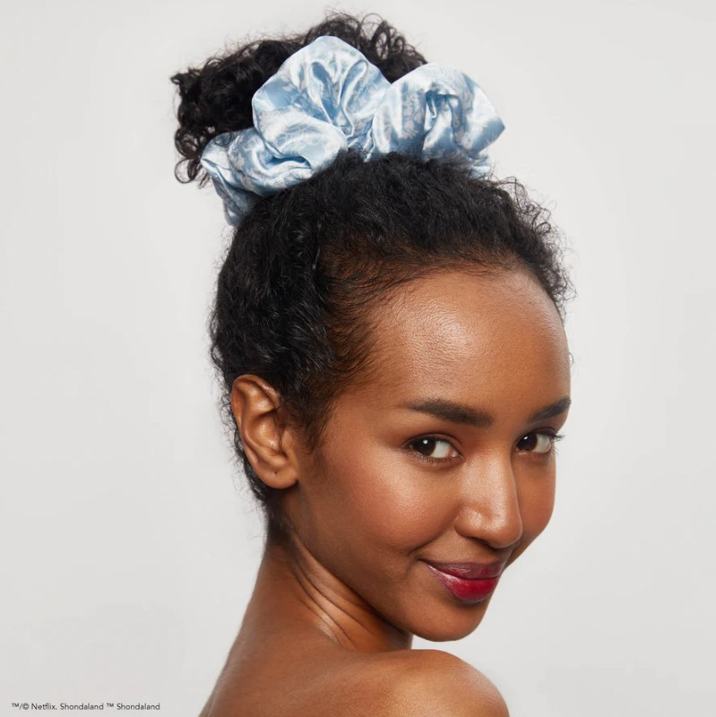Kitsch X Bridgerton Satin Pillow Scrunchies in Toile De Blue