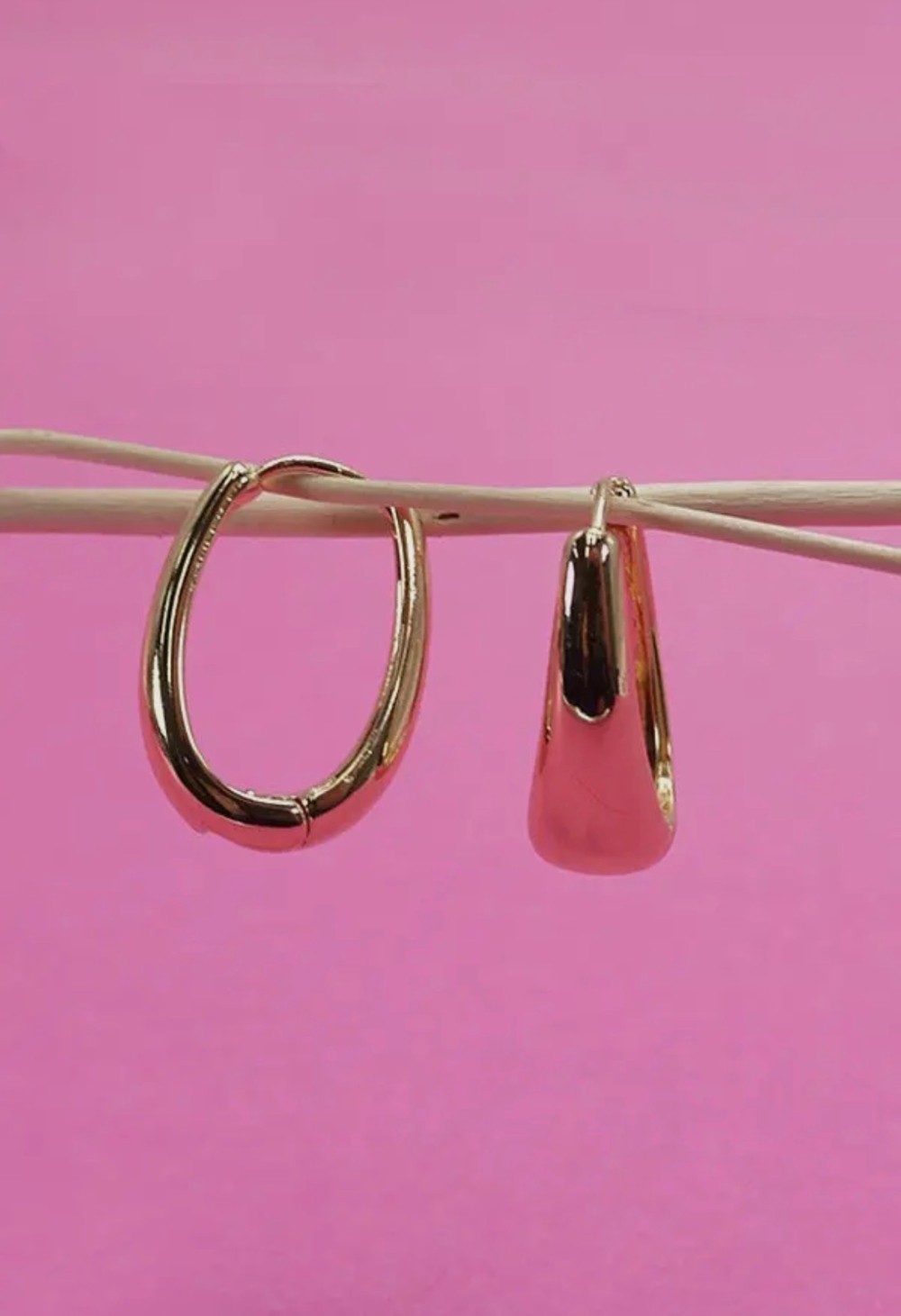 Oval Chunky Huggie Hoop Earrings