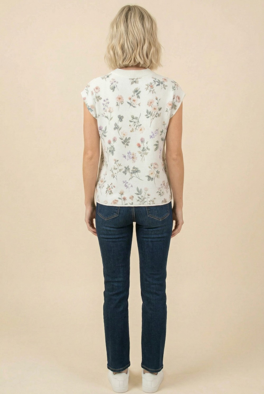 Floral Textured Sleeveless Knit Top