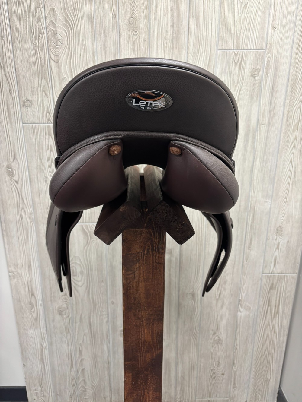 Tekna Letek CC jump saddle 18