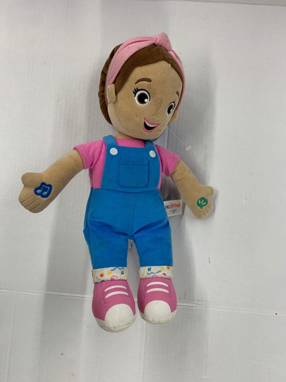 Ms Rachel