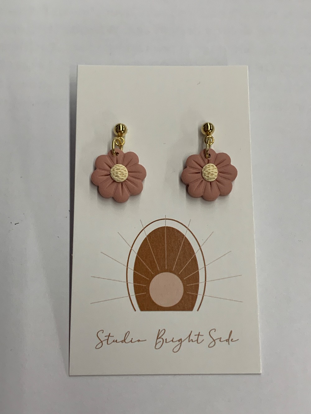 Dusty Rose Daisy Clay Earrings